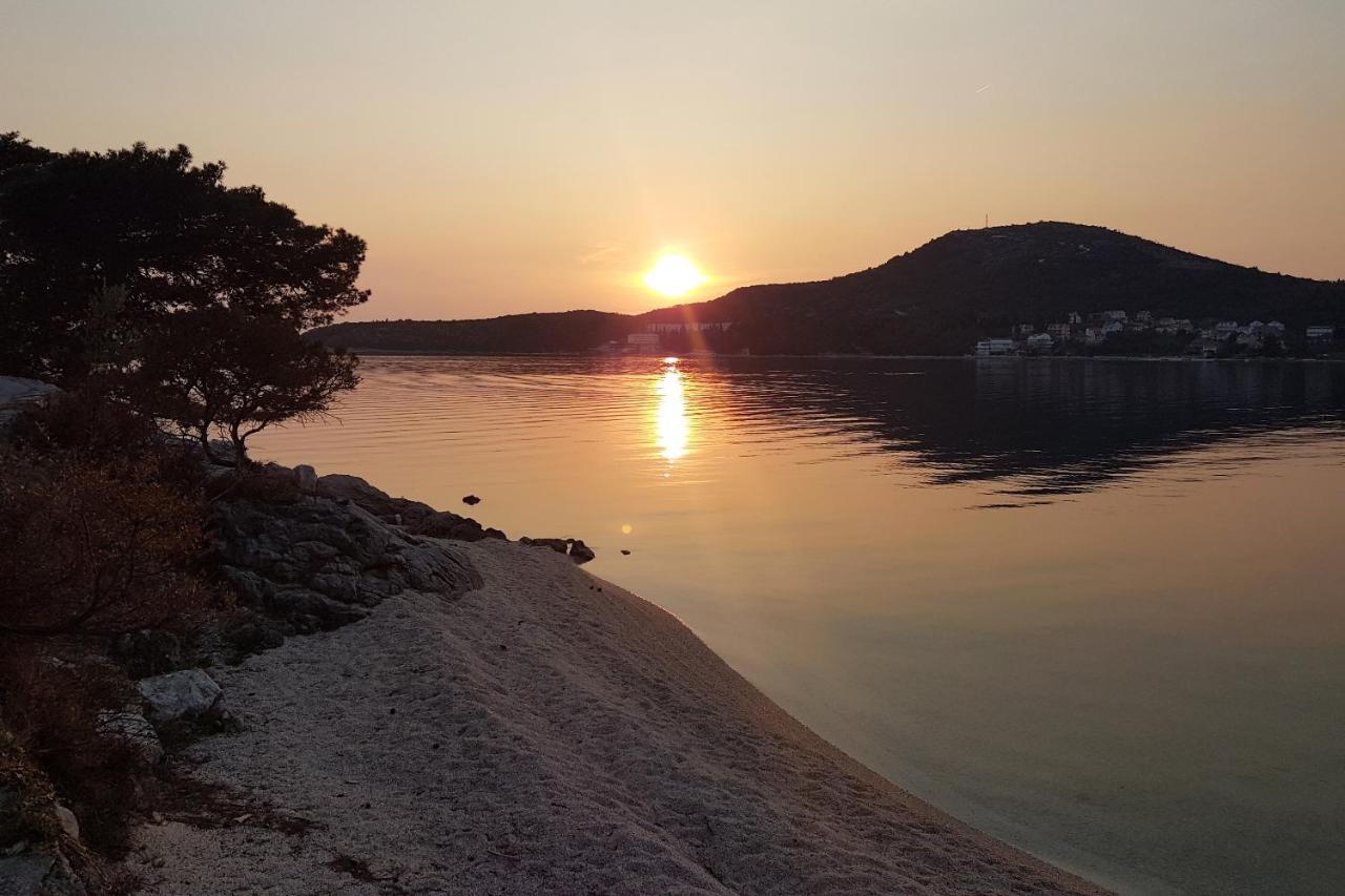 Apartments And Rooms By The Sea Slano, Dubrovnik - 8737 Dış mekan fotoğraf